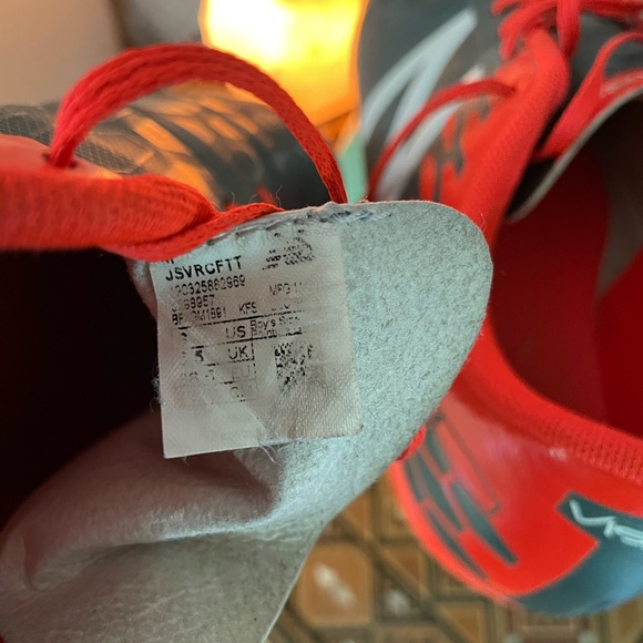 Boys’ soccer cleats - Picture 7 of 8